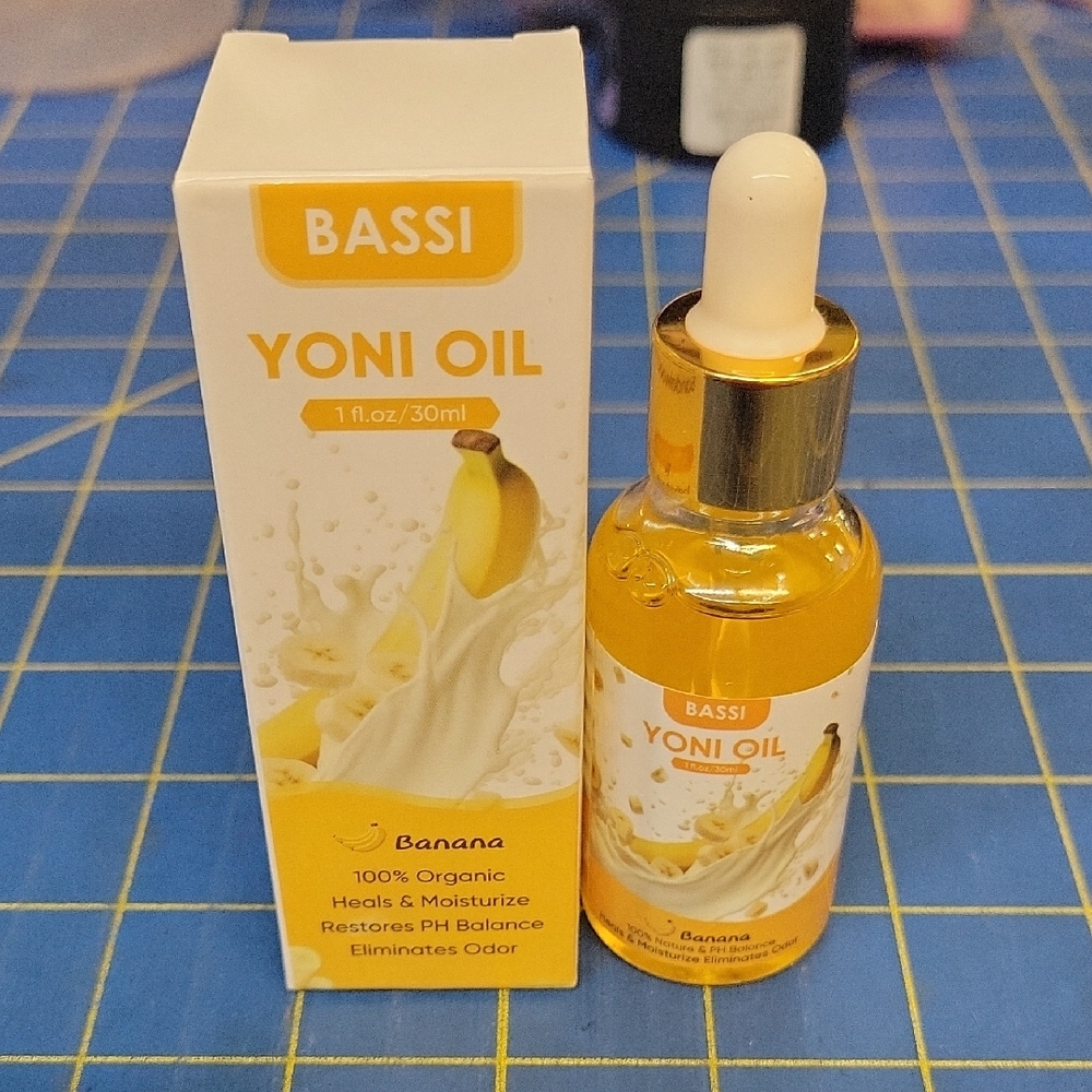 Bassi Yoni Oil with Banana Extract 30ml New Dropper Bottle